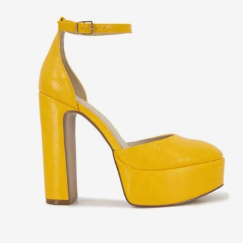 Kenneth Cole New York Women's Tatum Platform Pumps.